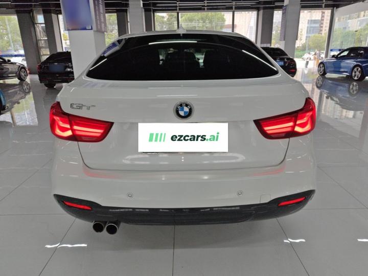 3 SeriesGT 2019 320i M Sport Package photo 3