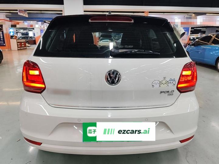 Polo 2016 1.6L AT Comfort photo 5