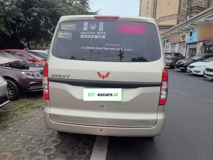 Wuling Hongguang V 2022 1.5L LAR photo 5