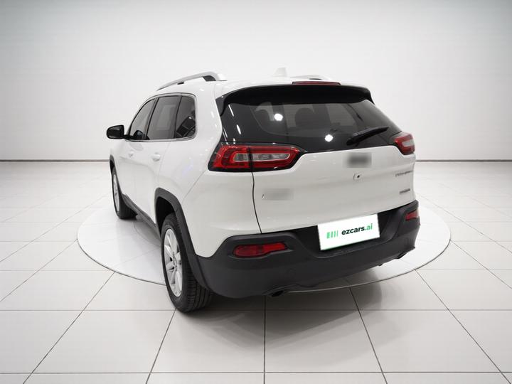 Cherokee 2016 2.0L photo 4