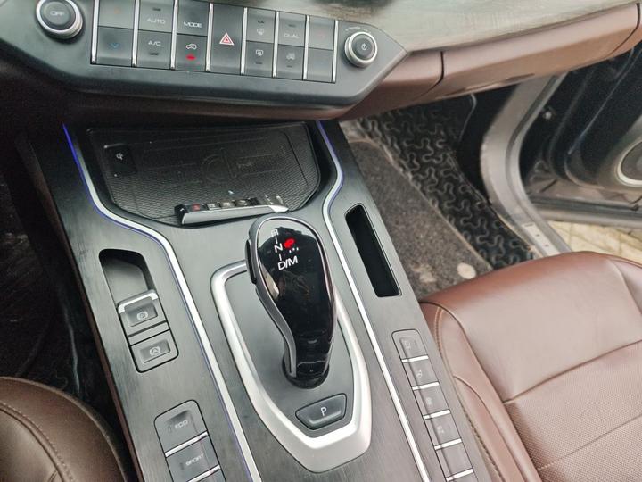 VV7 2019 Upgraded 2.0T Flagship China VI photo 6
