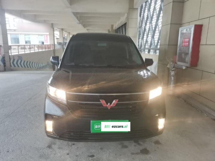 Wuling 2021 1.5T MT Luxury photo 2