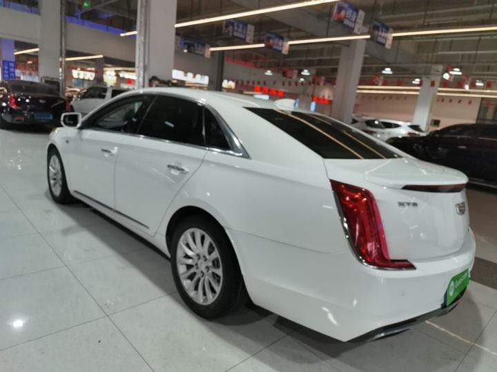 XTS 2018 28T Elite photo 4