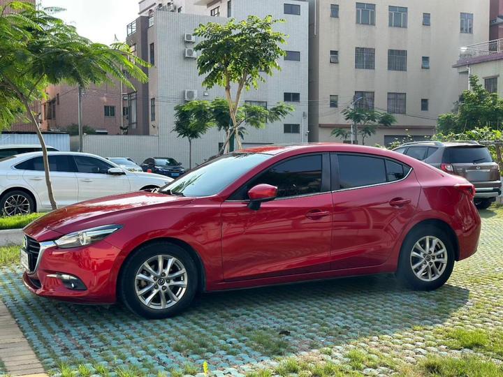 3 Axela 2017 Sedan 1.5L AT Luxury China V