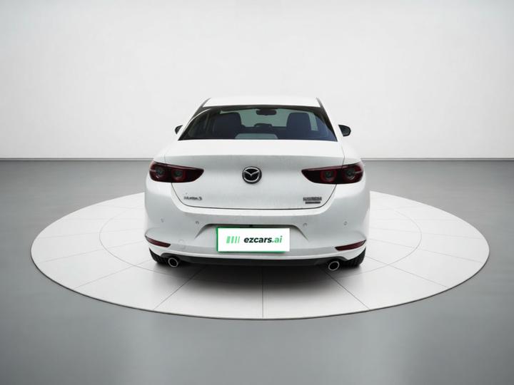 3 Axela 2023 2.0L AT photo 5