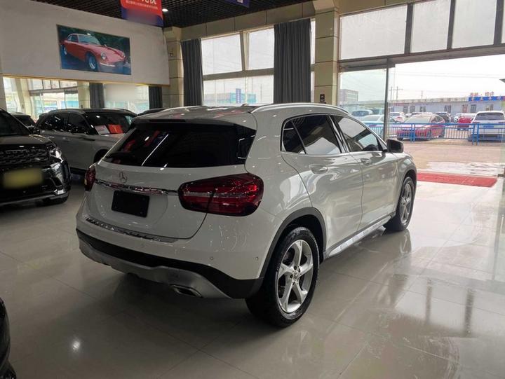 GLA 2019 GLA 200 Dynamic photo 3