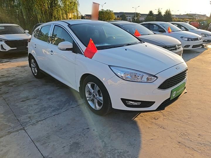 Focus 2017 Hatchback 1.6L AT Comfort photo 3