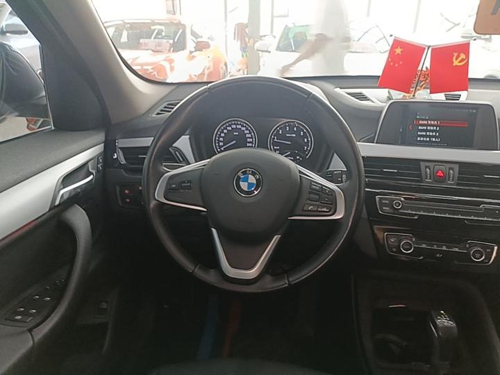 X1 2018 sDrive20Li Leading photo 6