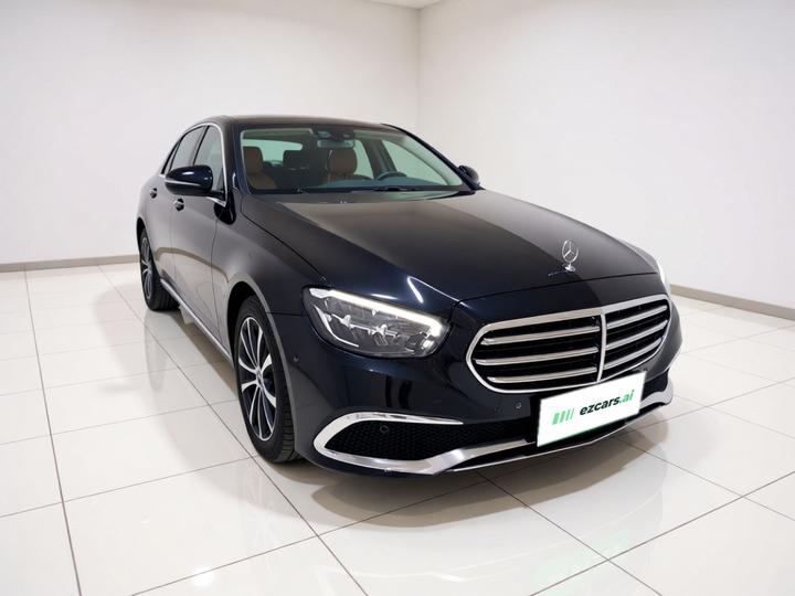 E-Class EV 2022 Facelift E 350 e L PHEV photo 3