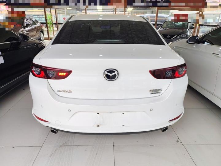3 Axela 2021 2.0L AT photo 3