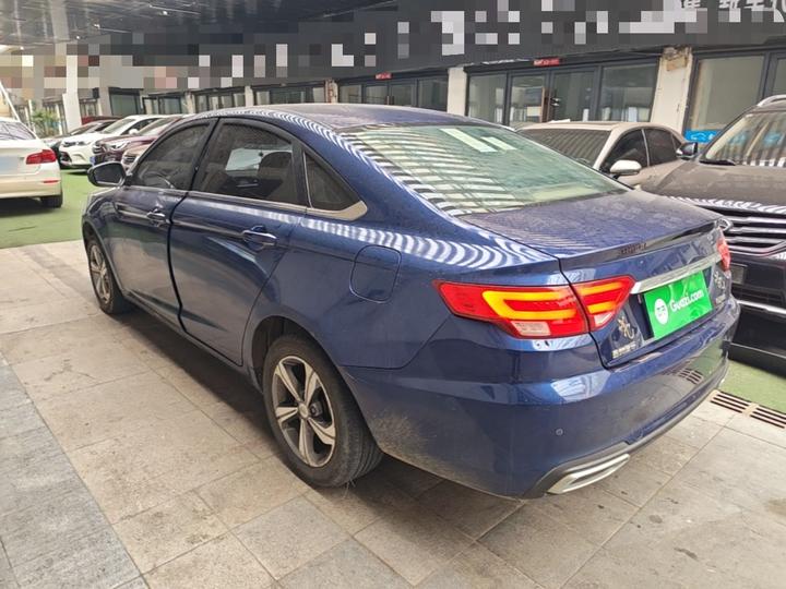 Emgrand GL 2018 1.8L MT Elite Connected photo 4