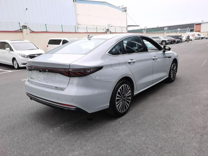 Fulwin A8L 2025 1.5TGDI 145km Luxury photo 4