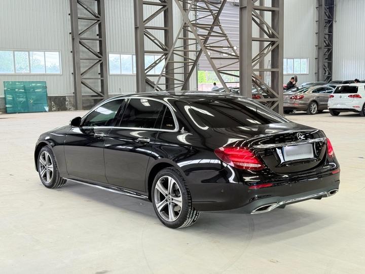 E-Class 2019 E 200 L Sport photo 4