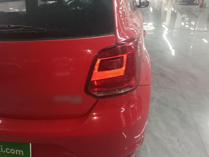 Polo 2016 1.6L AT Comfort photo 7