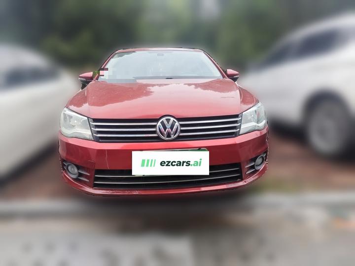 Bora 2014 1.6L AT Luxury photo 2