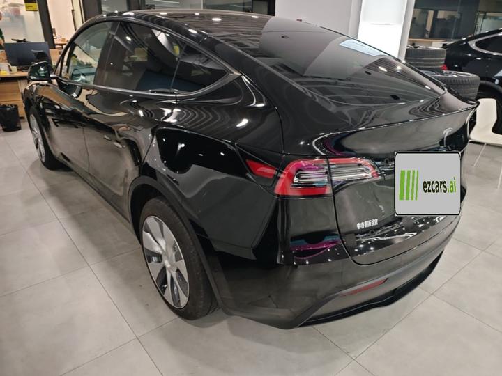 Model Y 2022 Facelift RWD photo 4