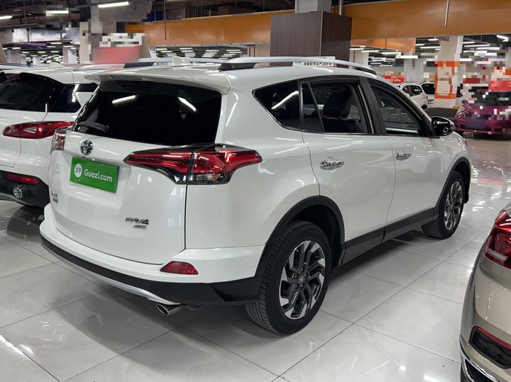 RAV4 2018 2.5L AT AWD Elite i photo 4