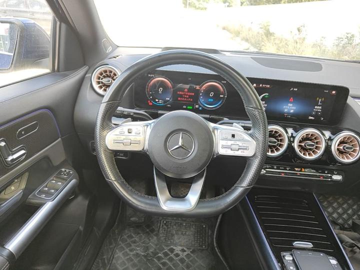 EQA 2022 EQA 300 4MATIC Special photo 6