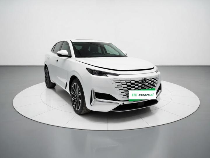 UNI-K 2021 2.0T Premium photo 3