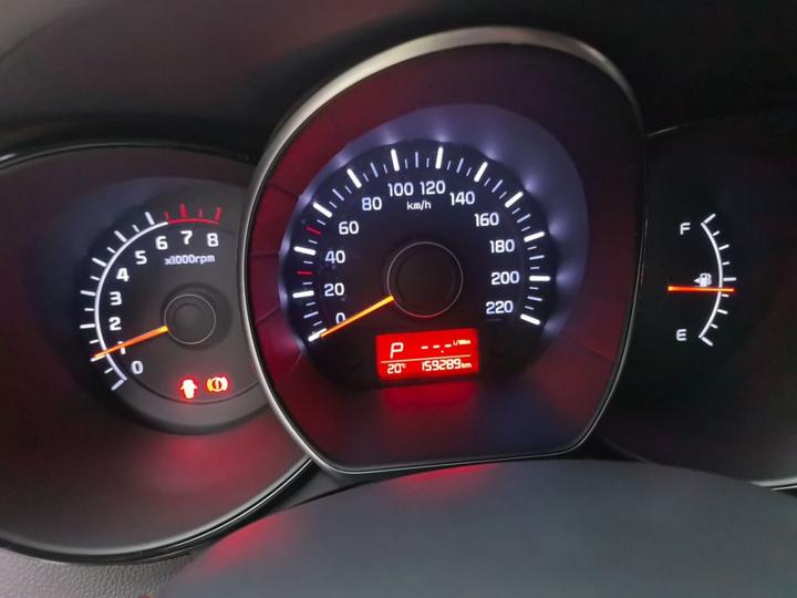 K2 2015 Hatchback 1.4L AT GLS photo 8