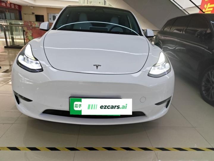 Model Y 2022 Facelift Long Range AWD photo 2