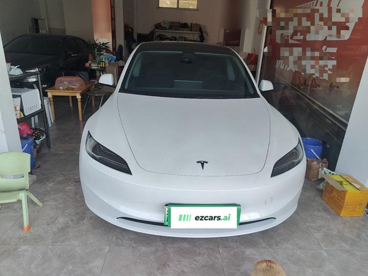 Model 3 2026 RWD photo 2