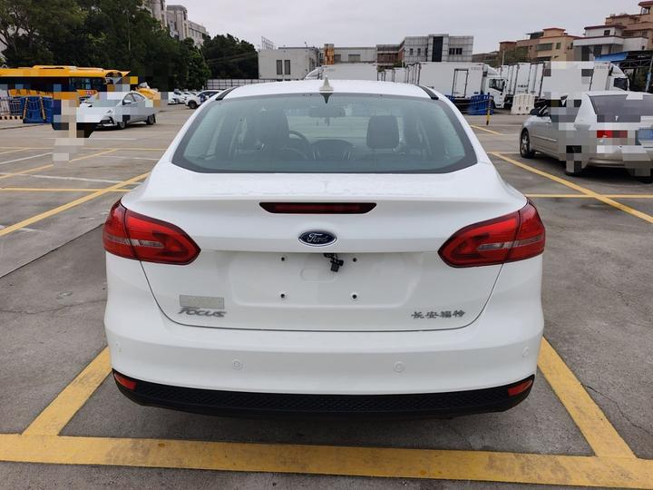 Focus 2017 Sedan 1.6L AT Fashion photo 3