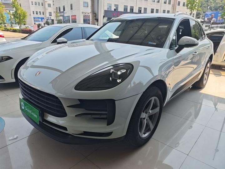 2018 Macan 2.0T