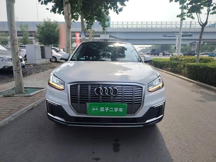 Q2L e-tron 2019 Q2L e-tron EV photo 2