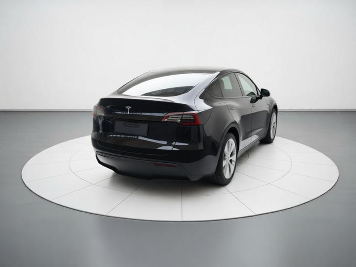 Model Y 2024 RWD photo 5