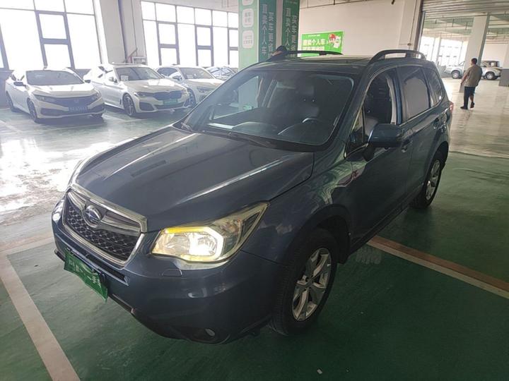 Forester 2013 2.5i AT Luxury