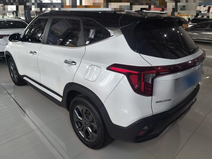 Seltos 2023 1.5L CVT Luxury photo 4