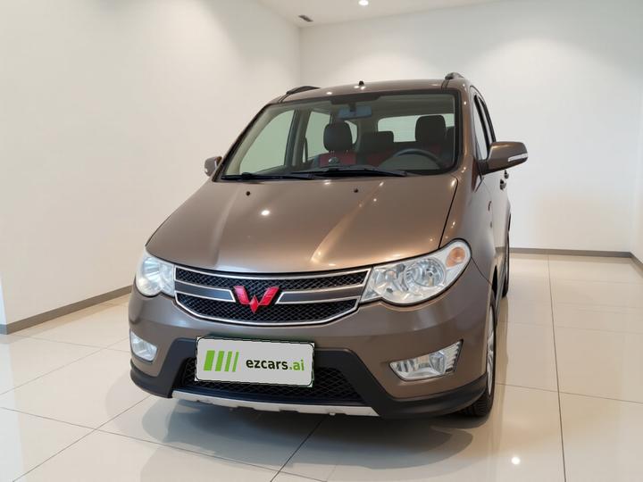 Wuling Hongguang 2014 1.5L S AT Comfort