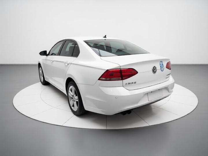 Lamando 2015 230TSI DSG photo 4