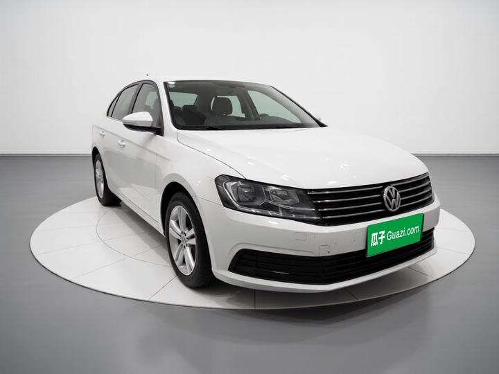 Lavida 2017 1.6L AT photo 3