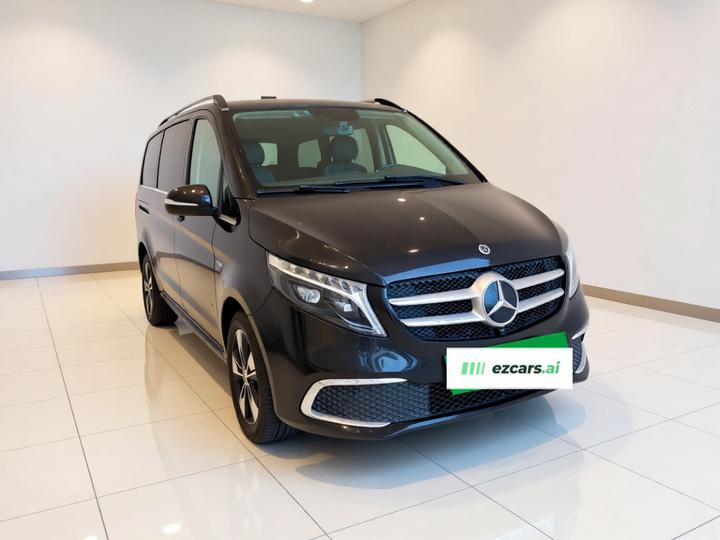 V-Class 2022 V 260 L Long Wheelbase Premium photo 3