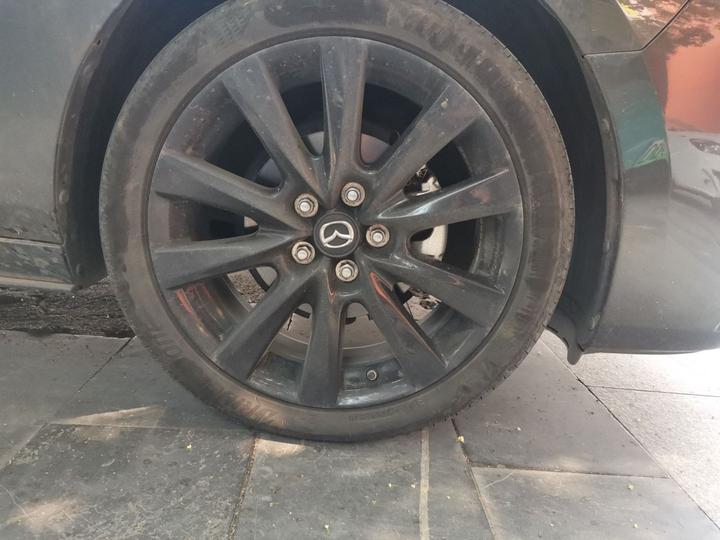3 Axela 2023 2.0L AT photo 8