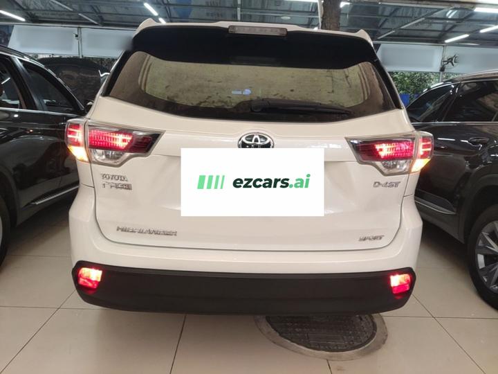 Highlander 2015 2.0T RWD Luxury 7-Seater photo 3