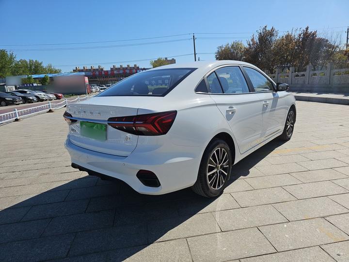 i5 2021 1.5L CVT Platinum photo 4