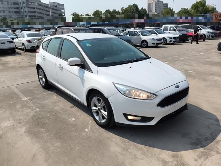 Focus 2017 Hatchback 1.6L AT Comfort photo 3