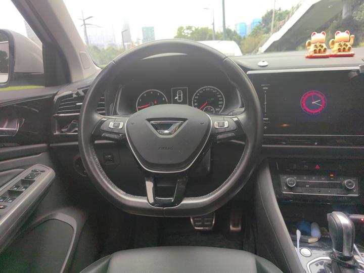 VS5 2019 280TSI AT photo 8