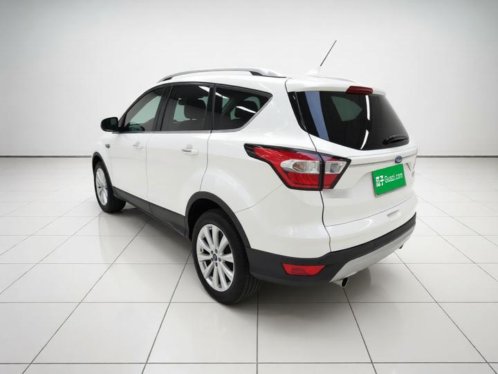 Kuga 2018 EcoBoost 180 RWD photo 4
