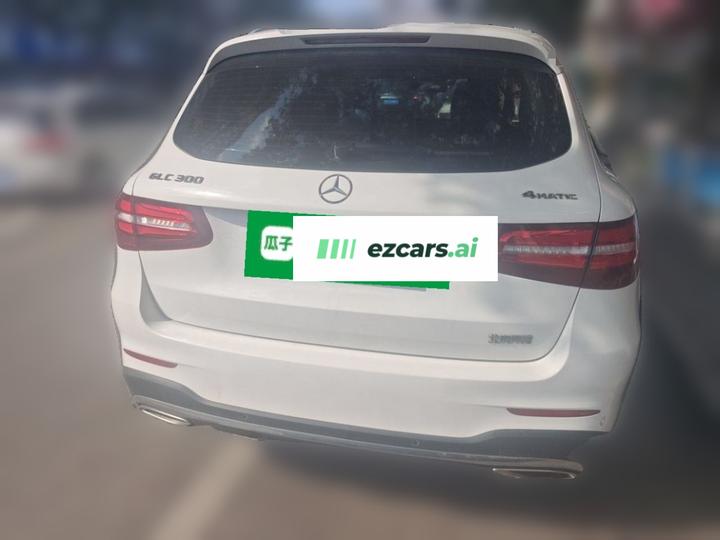 GLC 2018 GLC 300 4MATIC Dynamic photo 5