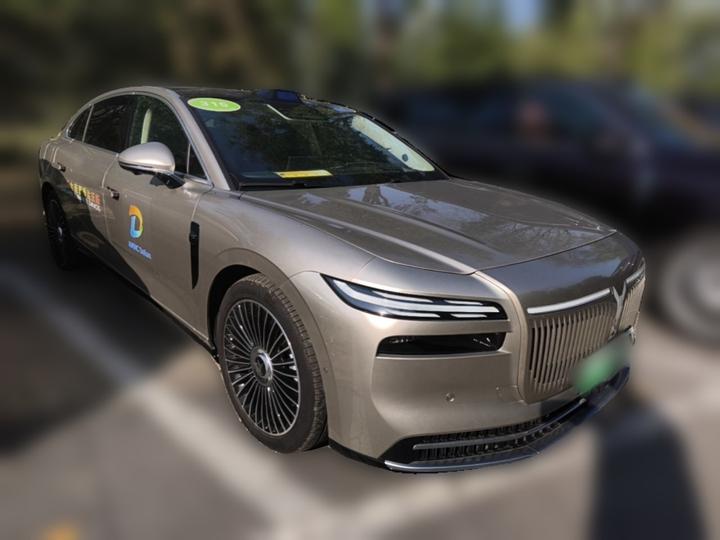 Voyah Passion L 2026 AWD Ultra photo 3