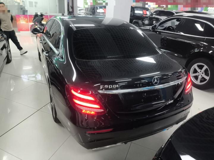 E-Class 2019 E 200 L Sport photo 3