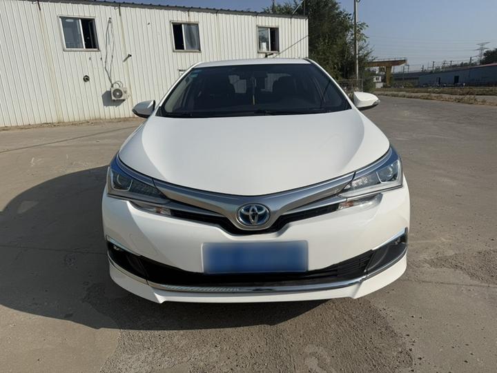 Corolla 2017 Facelift Hybrid 1.8L E-CVT Leading photo 2