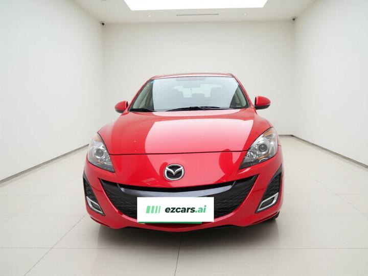 3 2011 Sedan 2.0L AT Luxury photo 2
