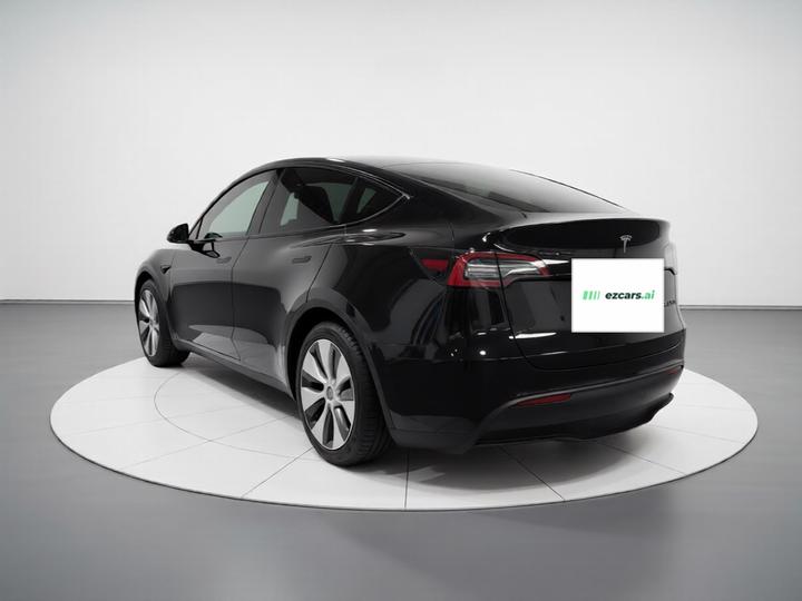 Model Y 2022 Facelift RWD photo 4