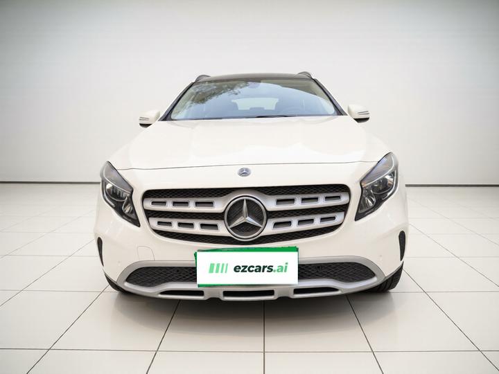 GLA 2019 GLA 200 Dynamic photo 2