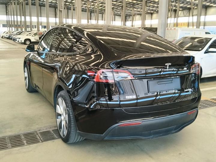 Model Y 2022 Facelift RWD photo 4